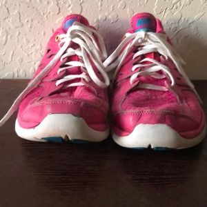 Women’s Nike sneakers